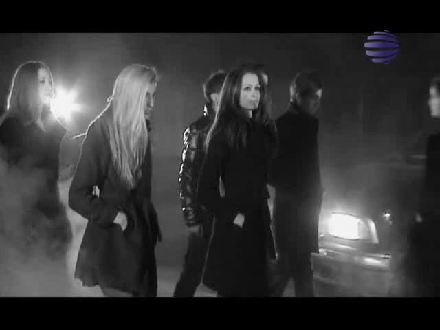[Целият Клип] Анелия Се Търкаля По Земята В Новото Си Видео: Продължавам HQ