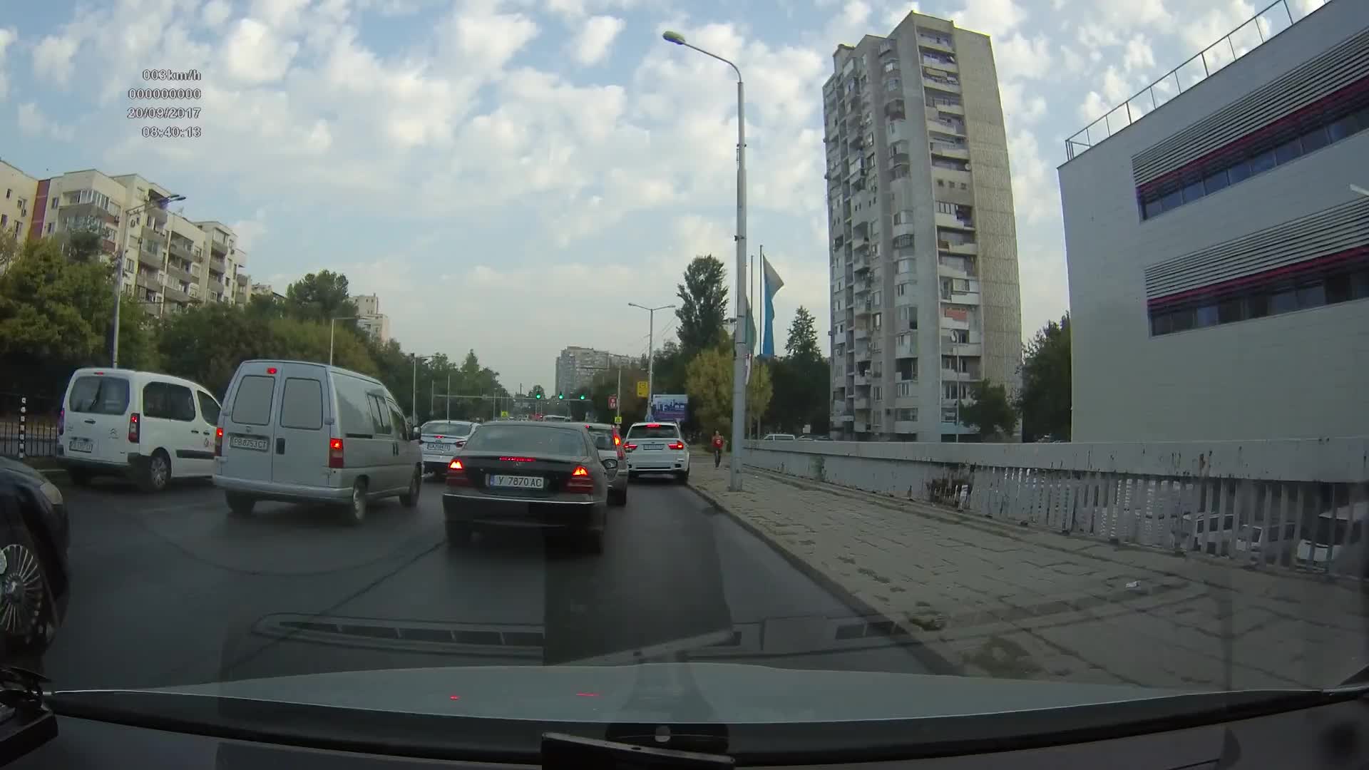 Шофиране по тротоара