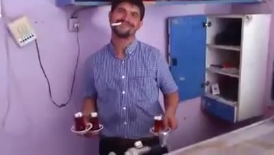 Цигара гърми в устата на сервитьор