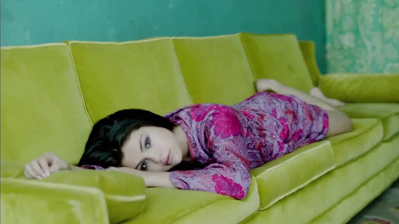 Selena Gomez - Good For You ( Официално Видео )