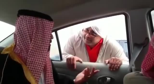 Смях ... Просяк проси пари в Дубай