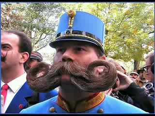Снимки На Странни Хора