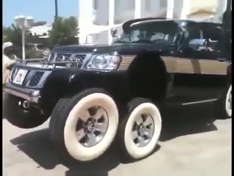 Арабски джип Nissan