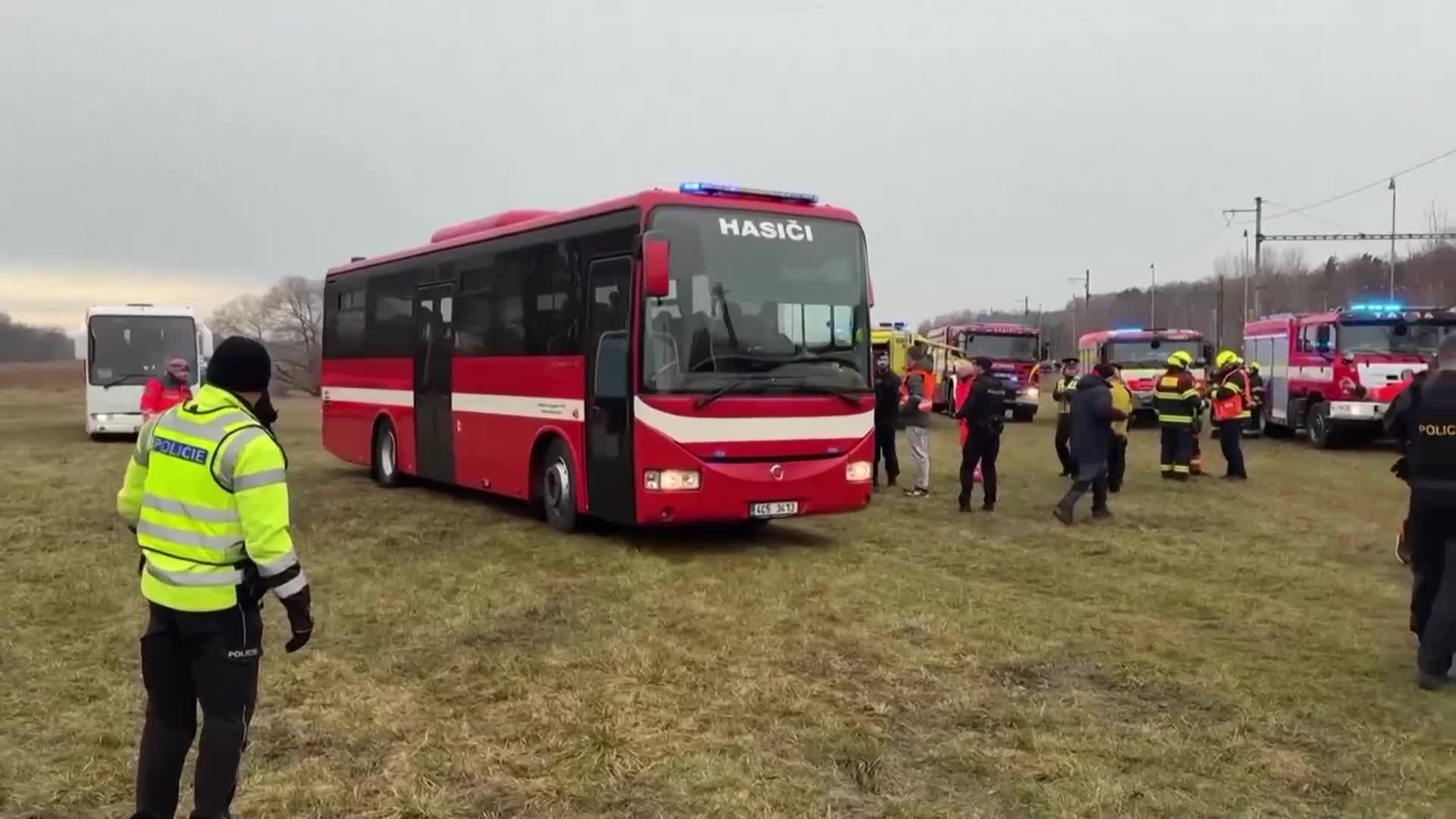 Десетки ранени при влакова катастрофа в Чехия