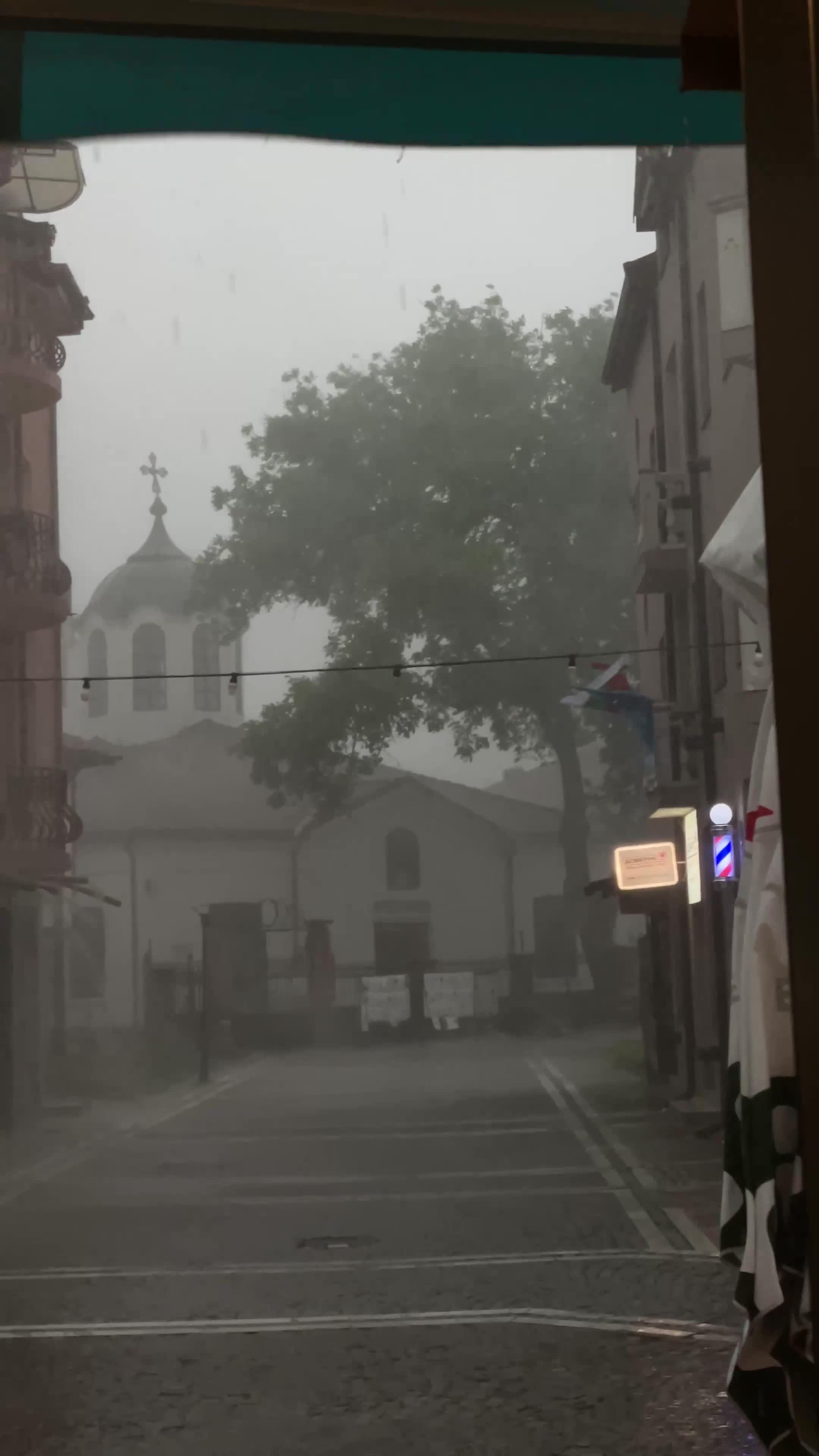Буря в Севлиево