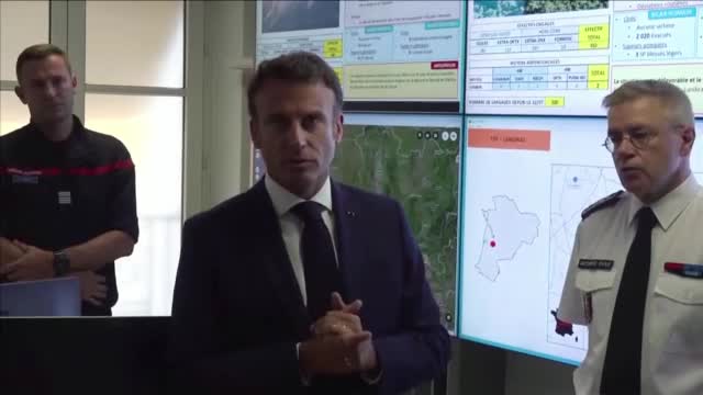 Стотици евакуирани заради горските пожари във Франция