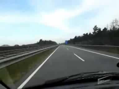 С Колко ли кара този.....