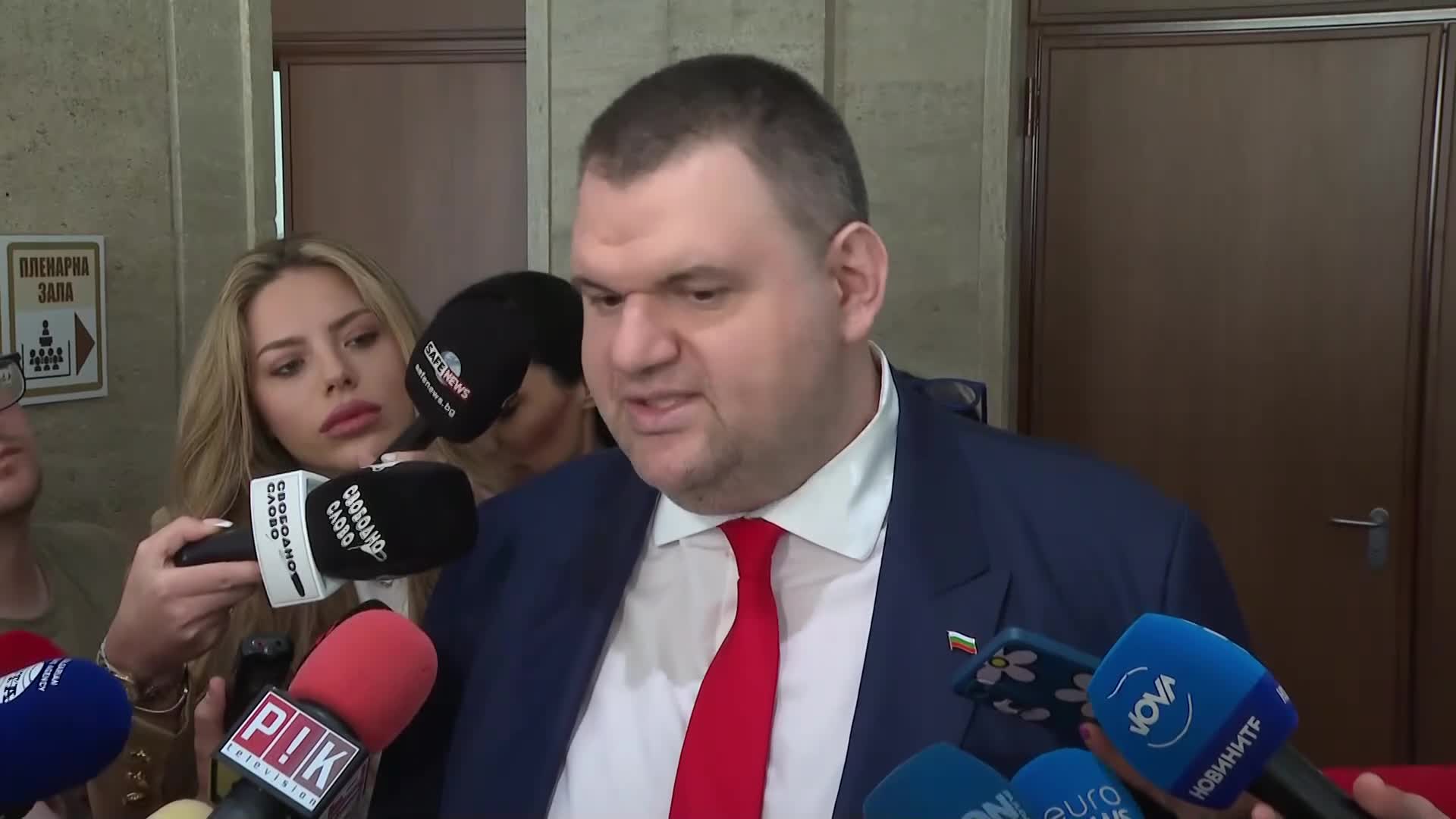 Пеевски за блокирания градски транспорт: Където са управлявали „пуделите”, всичко е крах