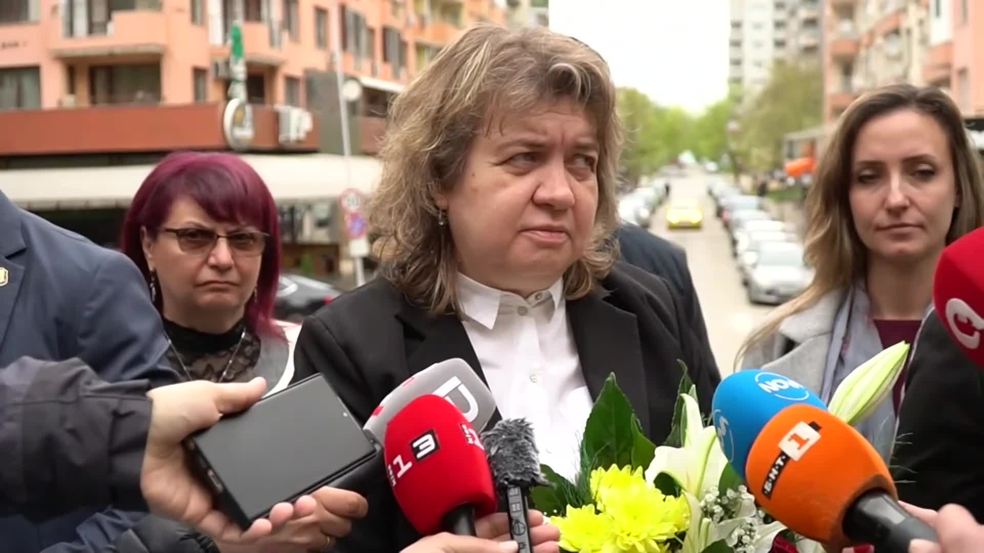 Наталия Киселова смята, че кабинетът ще остане на власт, докато има доверието на мнозинството в НС