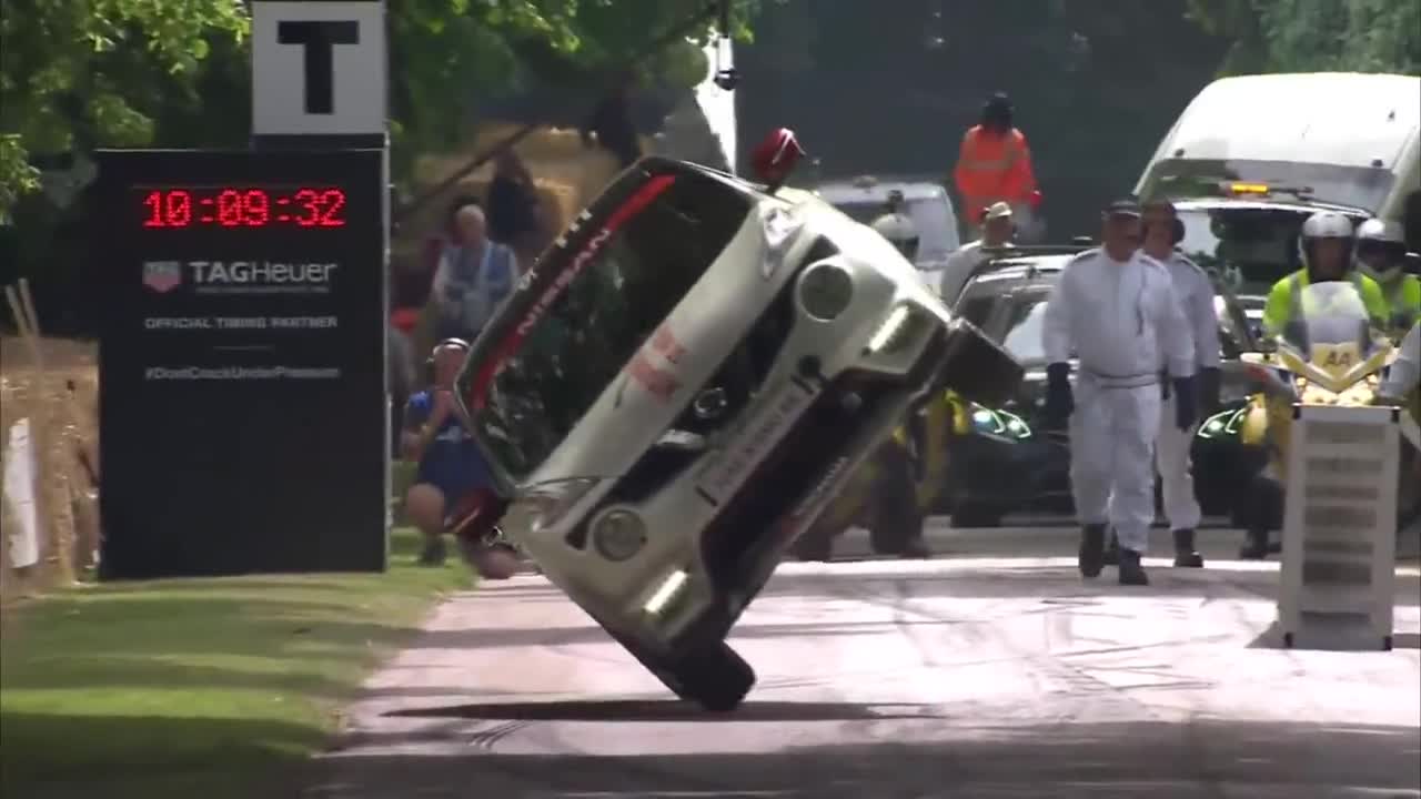 Nissan Juke постави рекорд на две колела !