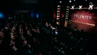 Най-малкия фокусник, който спечели сърцата на всички момичета!