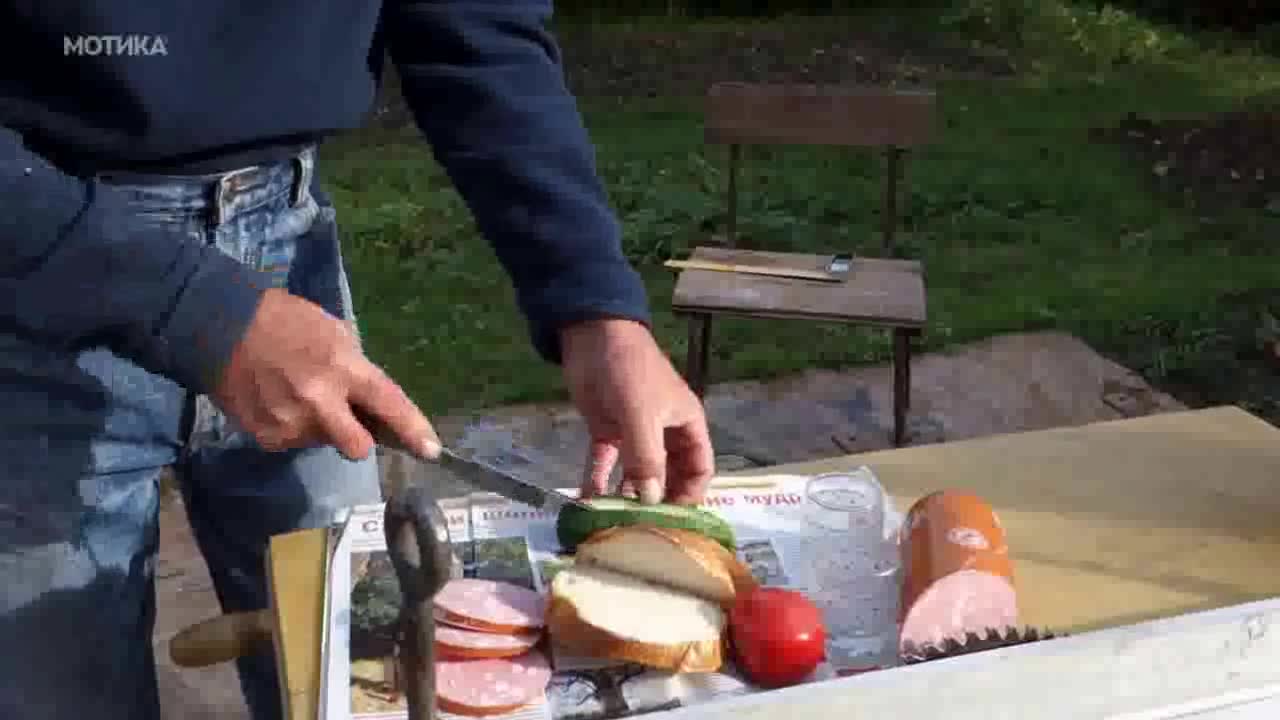 Не можете да си представите какви тайни крие лопатата на един Руснак!