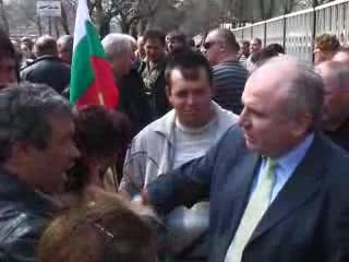 Фермери протестираха пред ДФ Земезелие