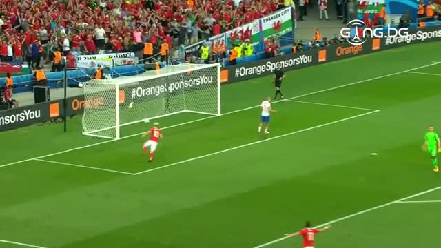 Русия - Уелс 0:2 /полувреме/