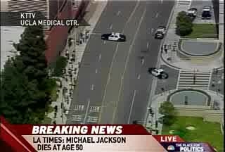 Michael Jackson е починал . Michael Jackson has dead !
