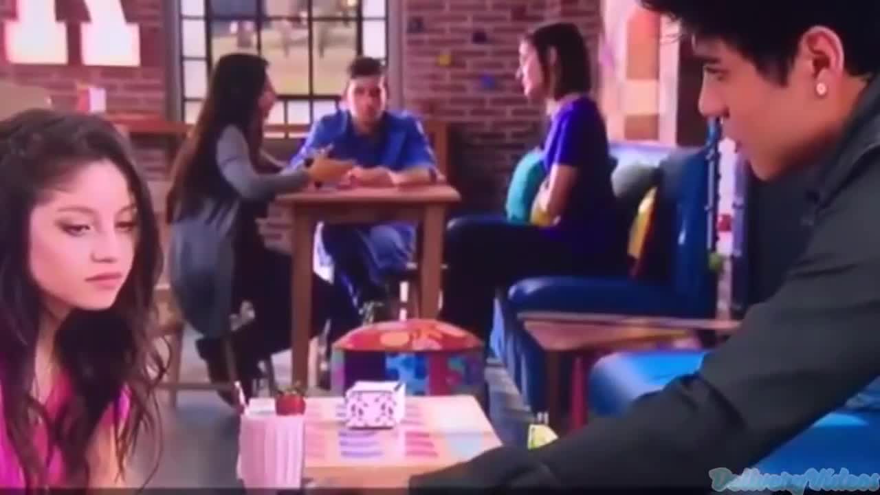 Soy Luna 2-Видеото на Луна и Себа и Матео и Амбър