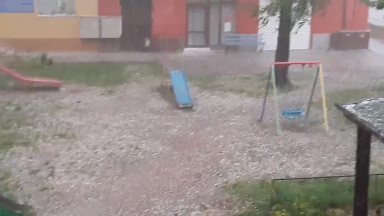 Градушката в Перник тази вечер