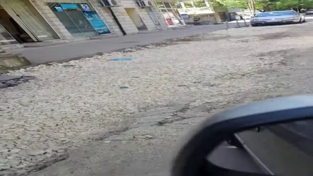 Разбита улица в центъра на гр. Русе