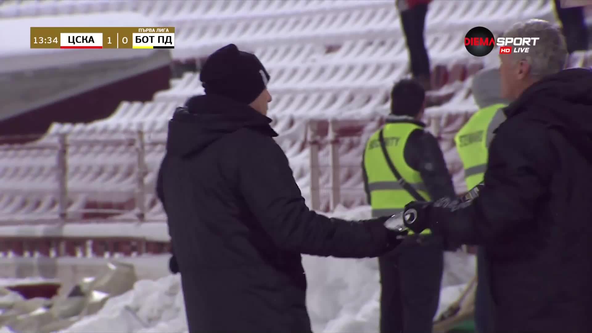 Али Соу поведе ЦСКА срещу Ботев насред снега