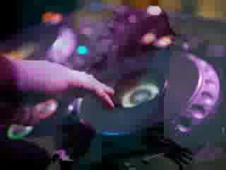 * Румънски хит * Dj Layla feat. Alissa - Butterfly