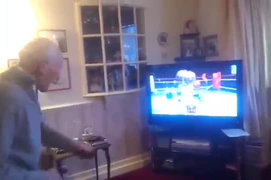 Смях ... Щур дядо играе - Wii boxing