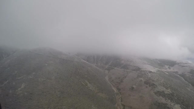 Кадри на спасителната акция в Стара планина от хеликоптер