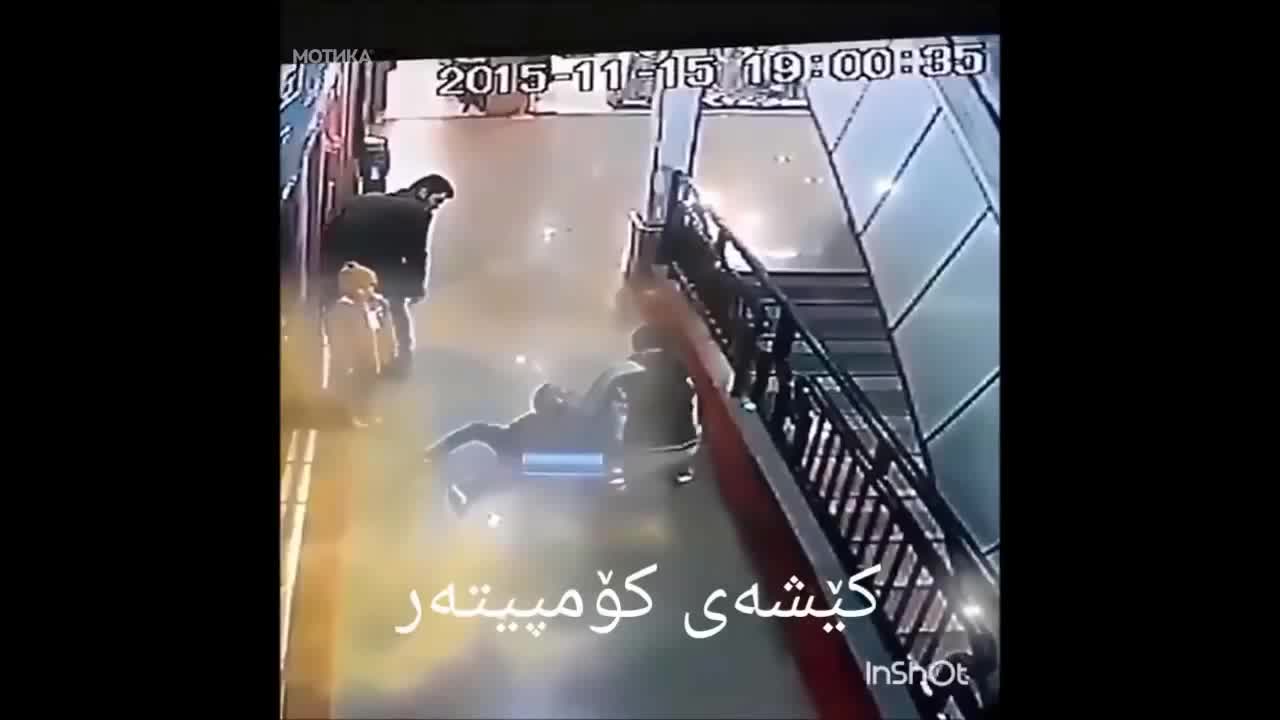 Мъж случайно спасява живота на дете в търговски център!