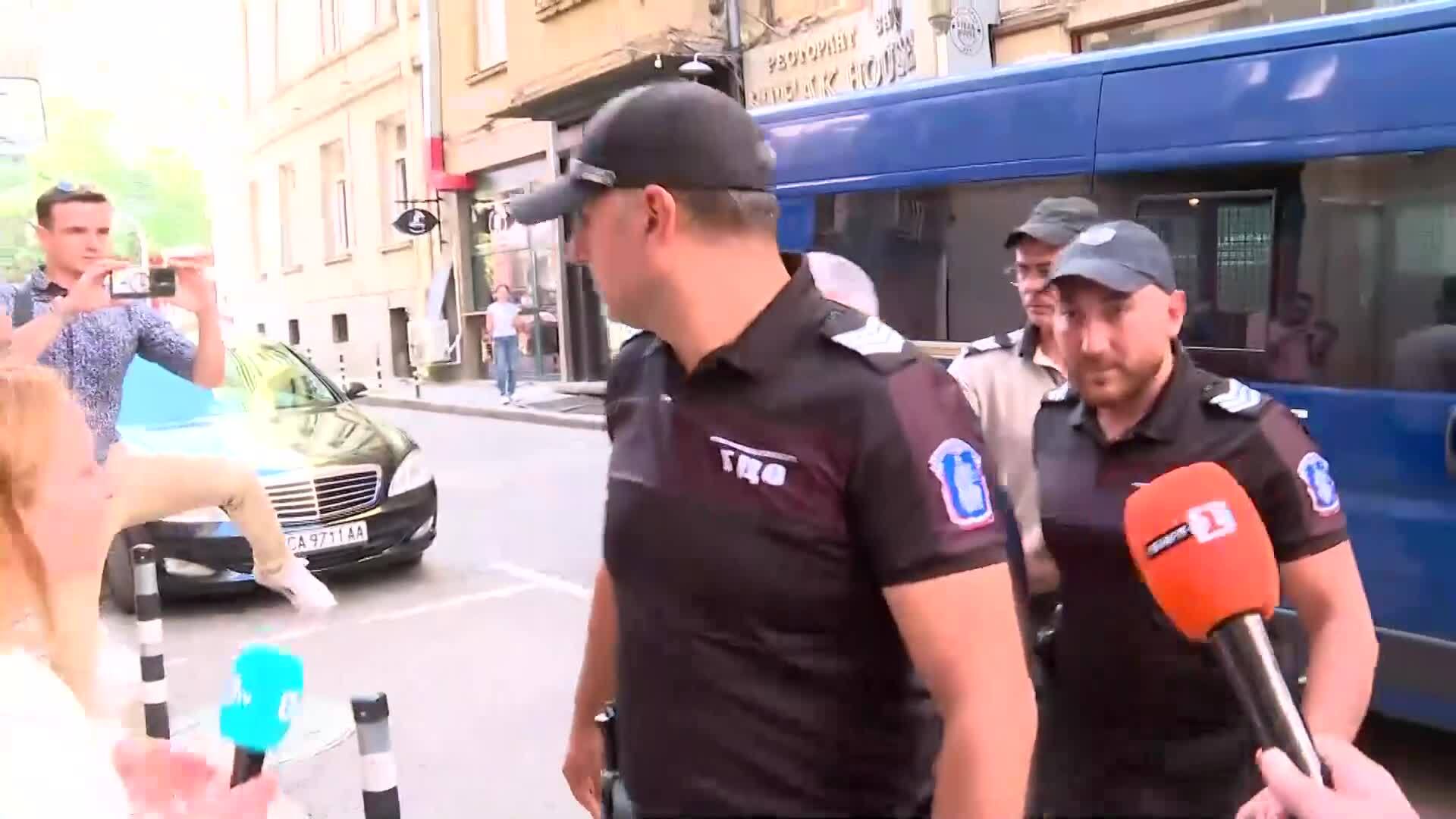 Никола Николов-Паскал се яви в Антикорупционната комисия