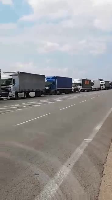 Огромни опашки на "Дунавмост" 2