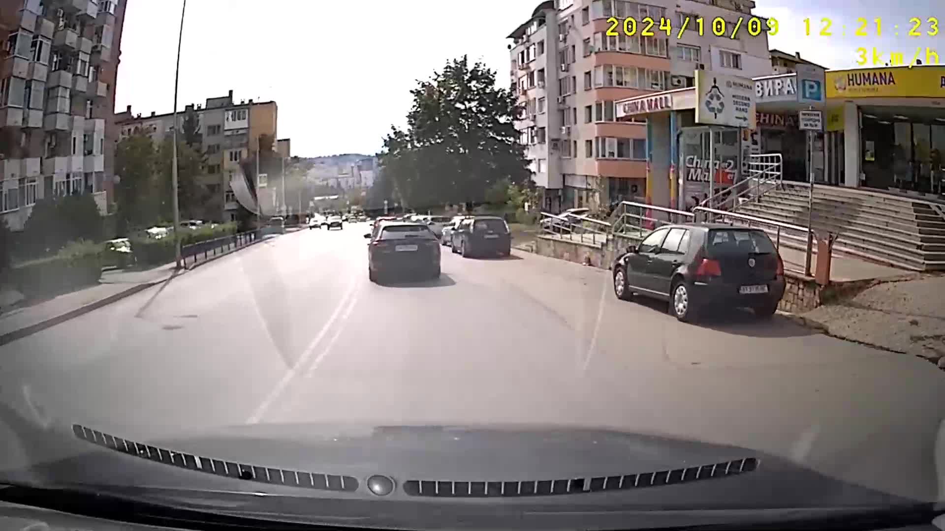 Рисково изпреварване на пешеходна пътека с пресичащ