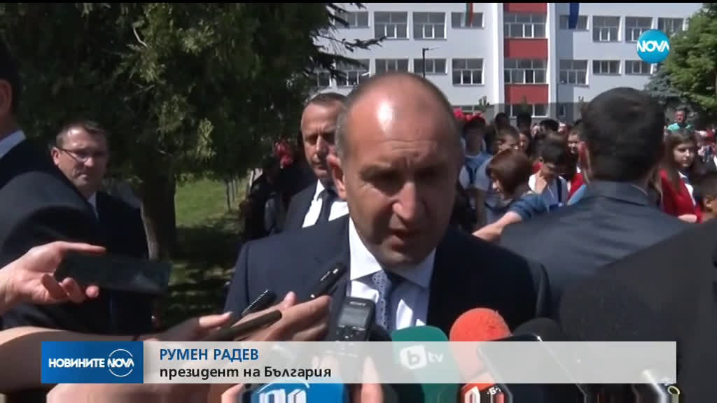 Радев: Политиците трябва да обръщат повече внимание на децата