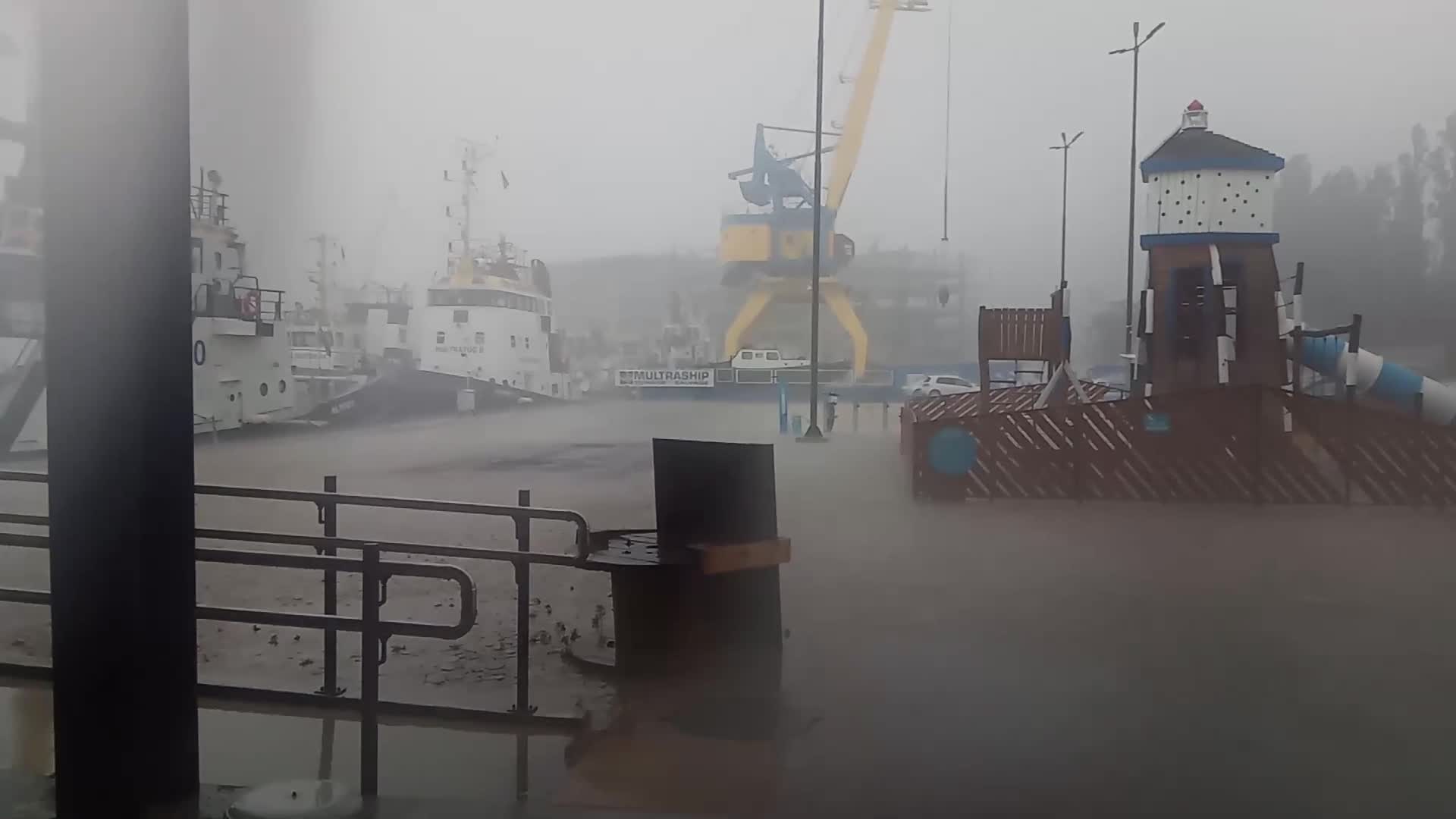 Буря в Бургас
