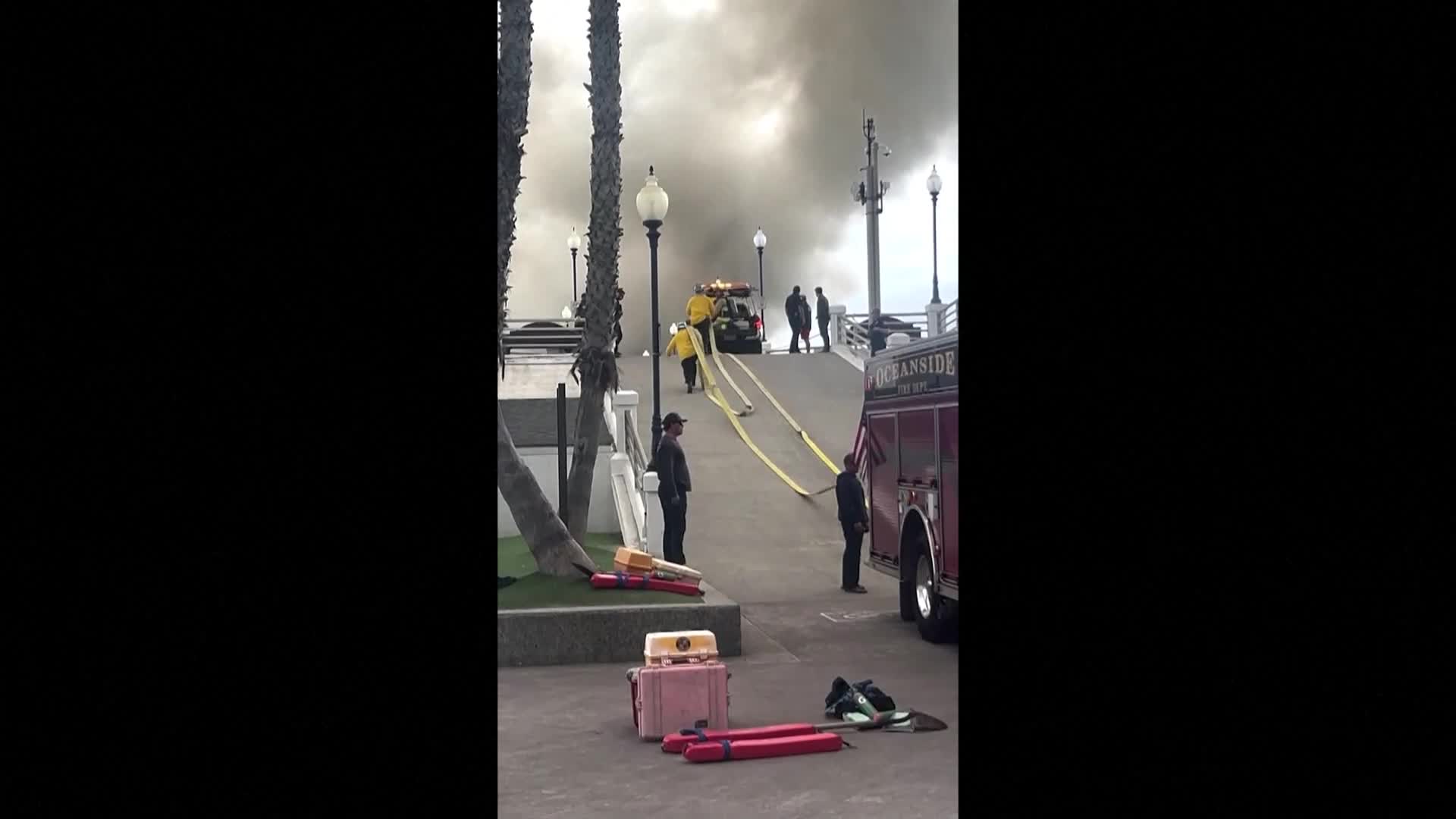 Пожар изпепели исторически кей в Калифорния (ВИДЕО)