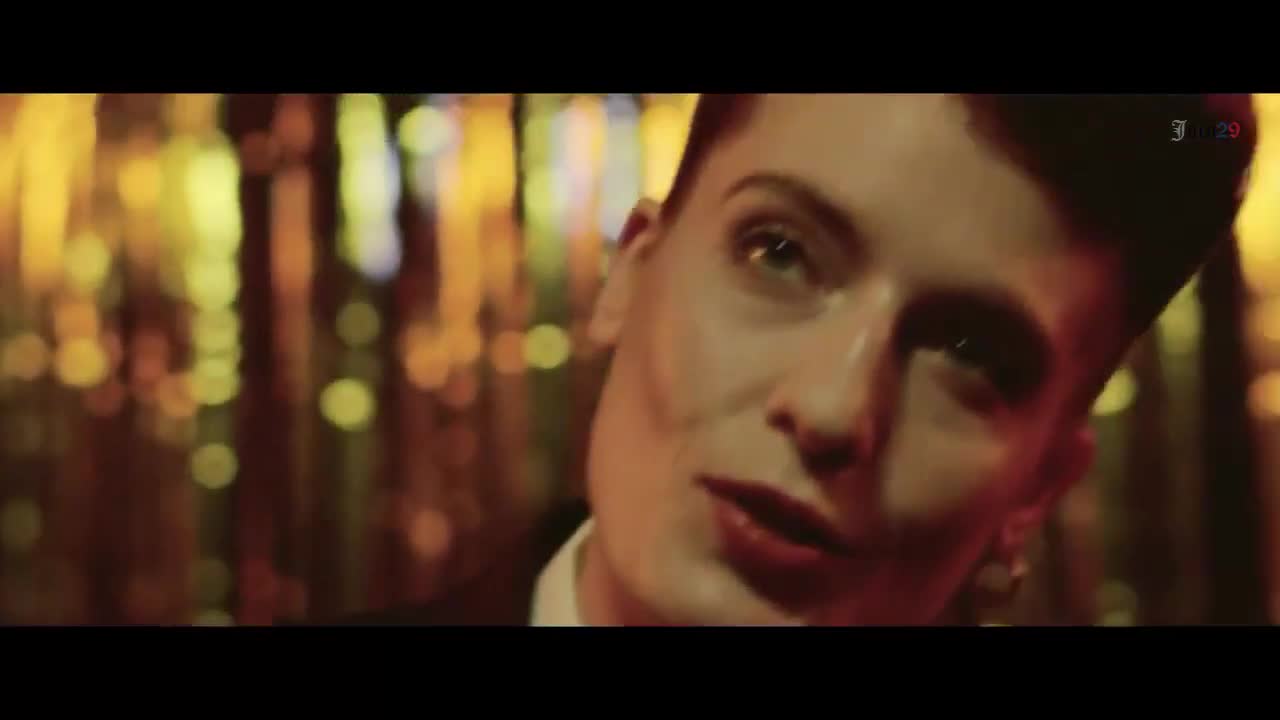 Страхотна! Calvin Harris feat. Florence Welch - Sweet Nothing ( Официално Видео )   Превод