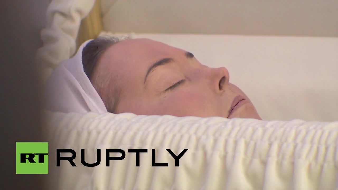 Russia: Mourners pay their last respects at pop-singer Zhanna Friske's  funeral - Vbox7