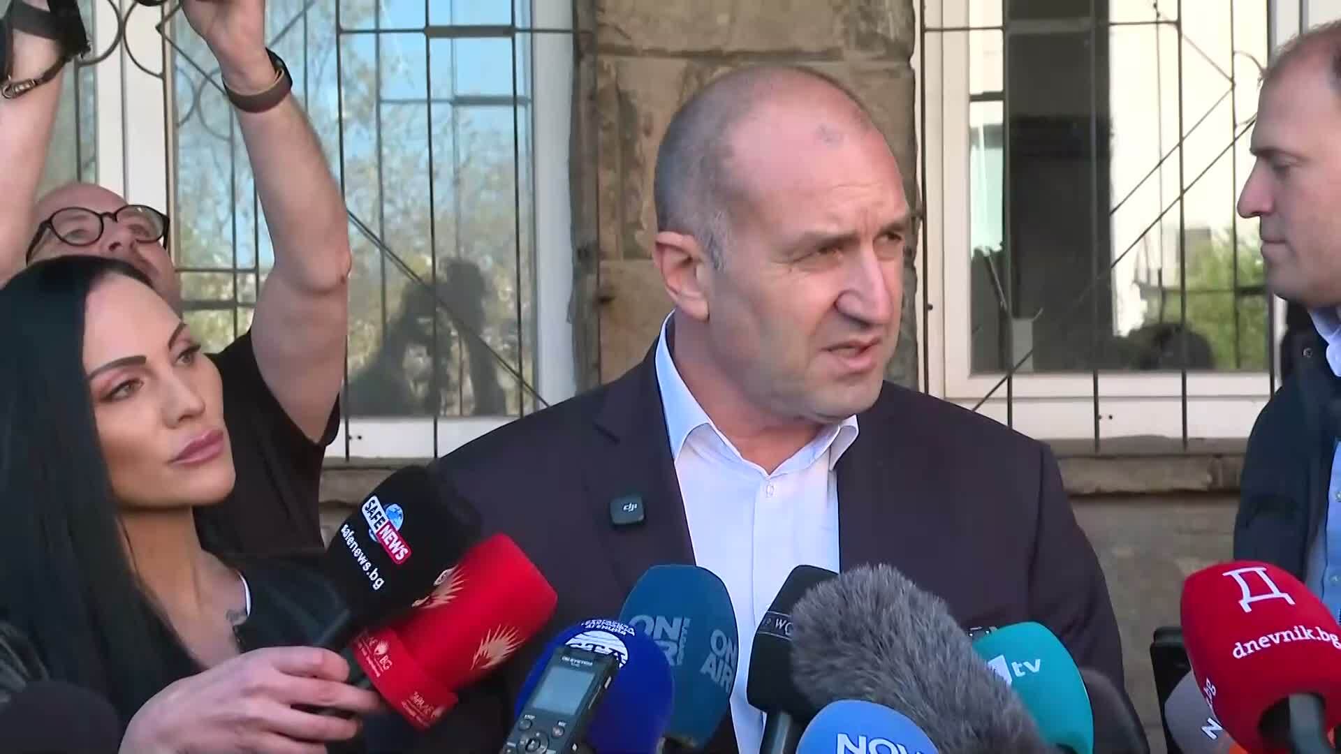 Румен Радев: Да удавим купения вот в море от нашите свободни гласове