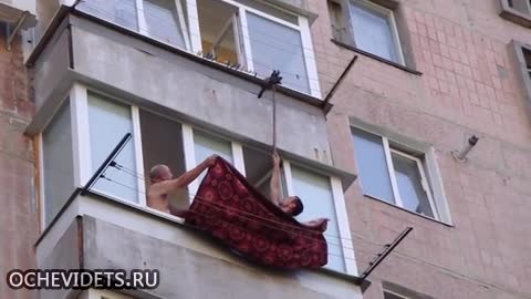 Спасяване на котка по руски стил
