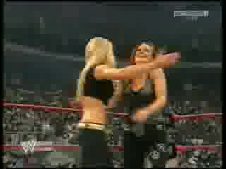 Lita And Trish - Friends(zarva6taneto  01.12.2007)