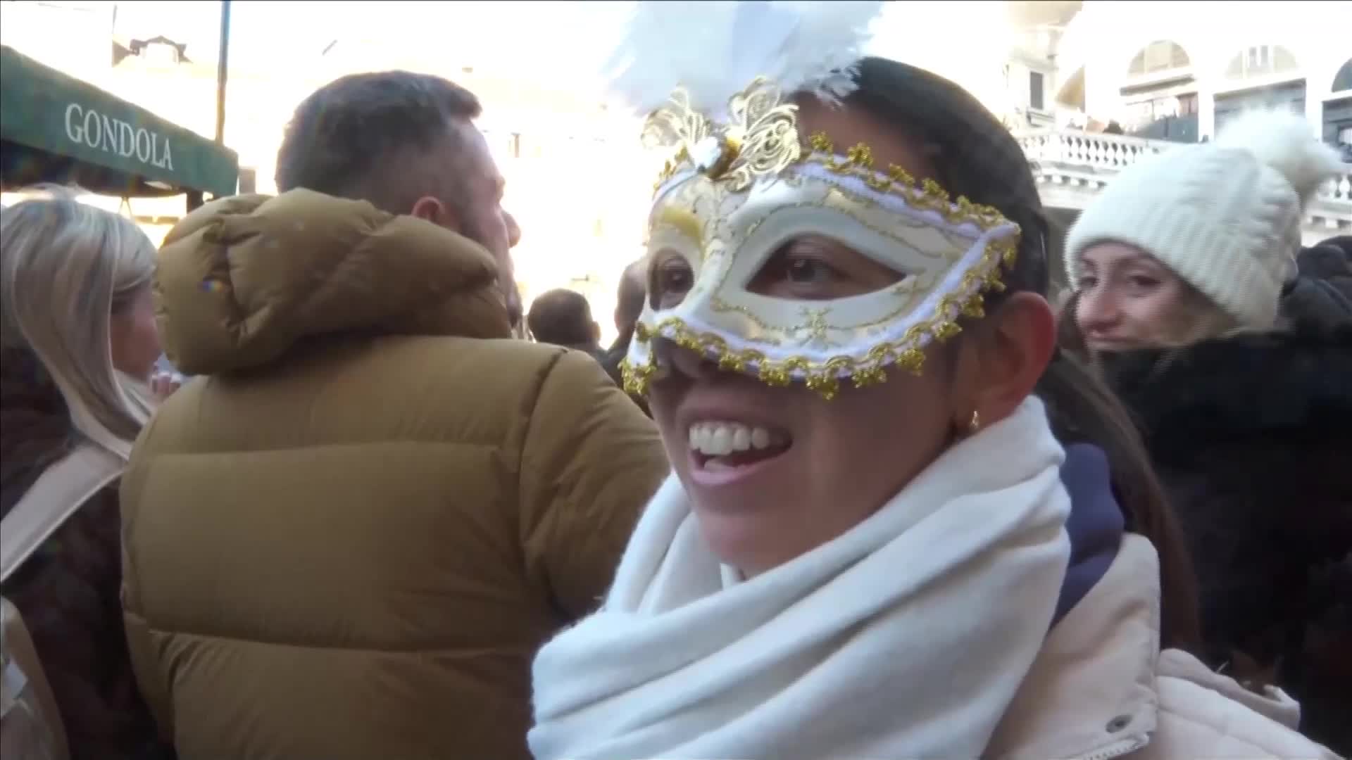 Започна карнавалът във Венеция