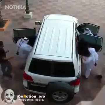 Колко араби събира един джип