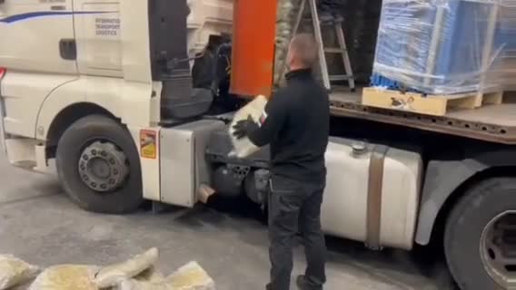 vidСпряха контрабанда на над 200 кг марихуана през ГКПП „Кулата” eo.mp4