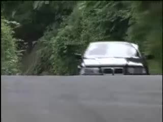 Маце се радва на страхотна кола Bmw с двигател на Vtec