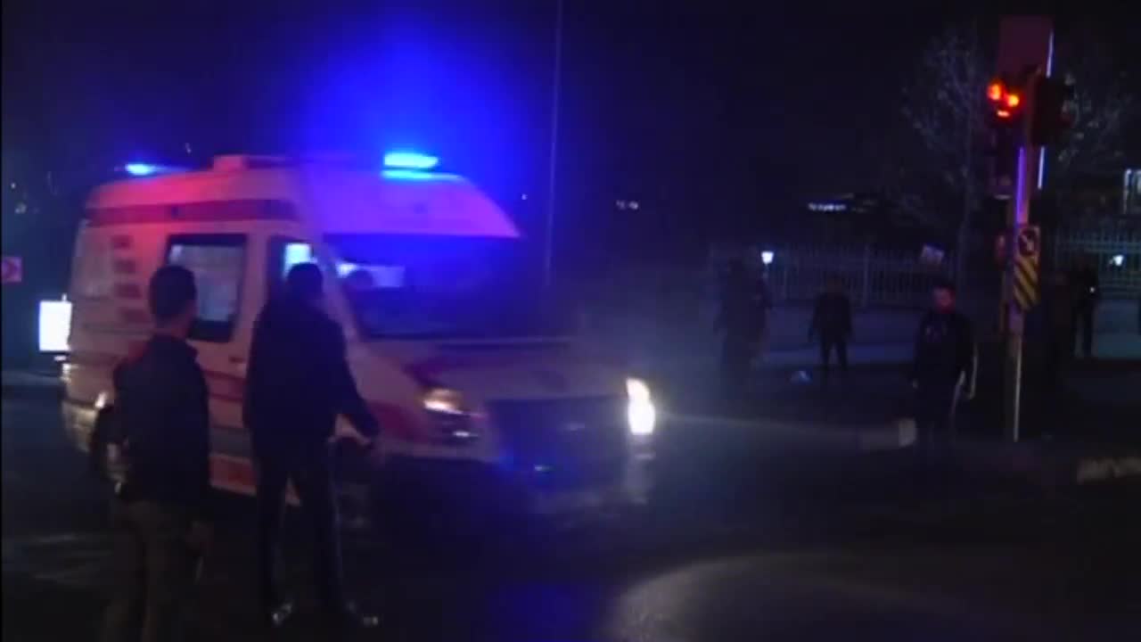 Две експлозии и 20 ранени до стадиона на Бешикташ