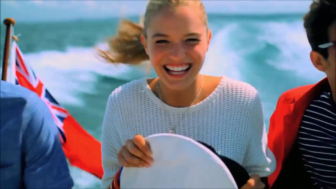 Indie Dance » Vocal » Goldroom - Embrace ( Suprafive Remix ) ( Music Video )