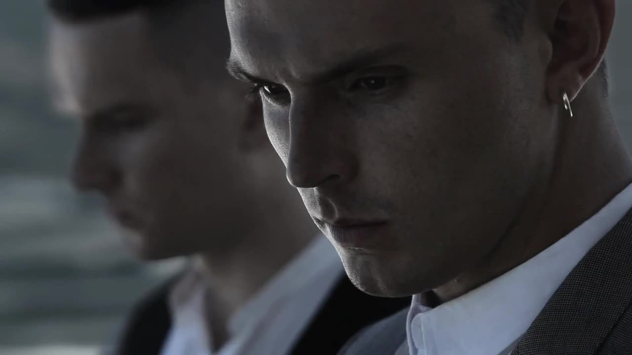 Hurts - Wonderful Life ( Официално видео )   Превод