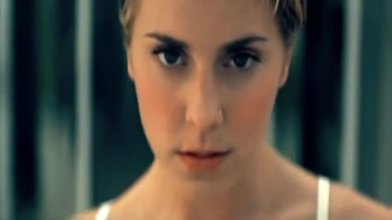 Melanie C - Never Be The Same Again- Никога няма да сме същите ( Official Video ) превод