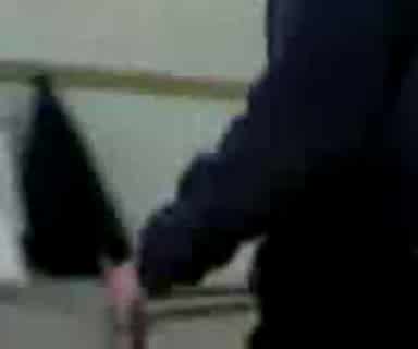 Ученици свалят панталона на учител в час!