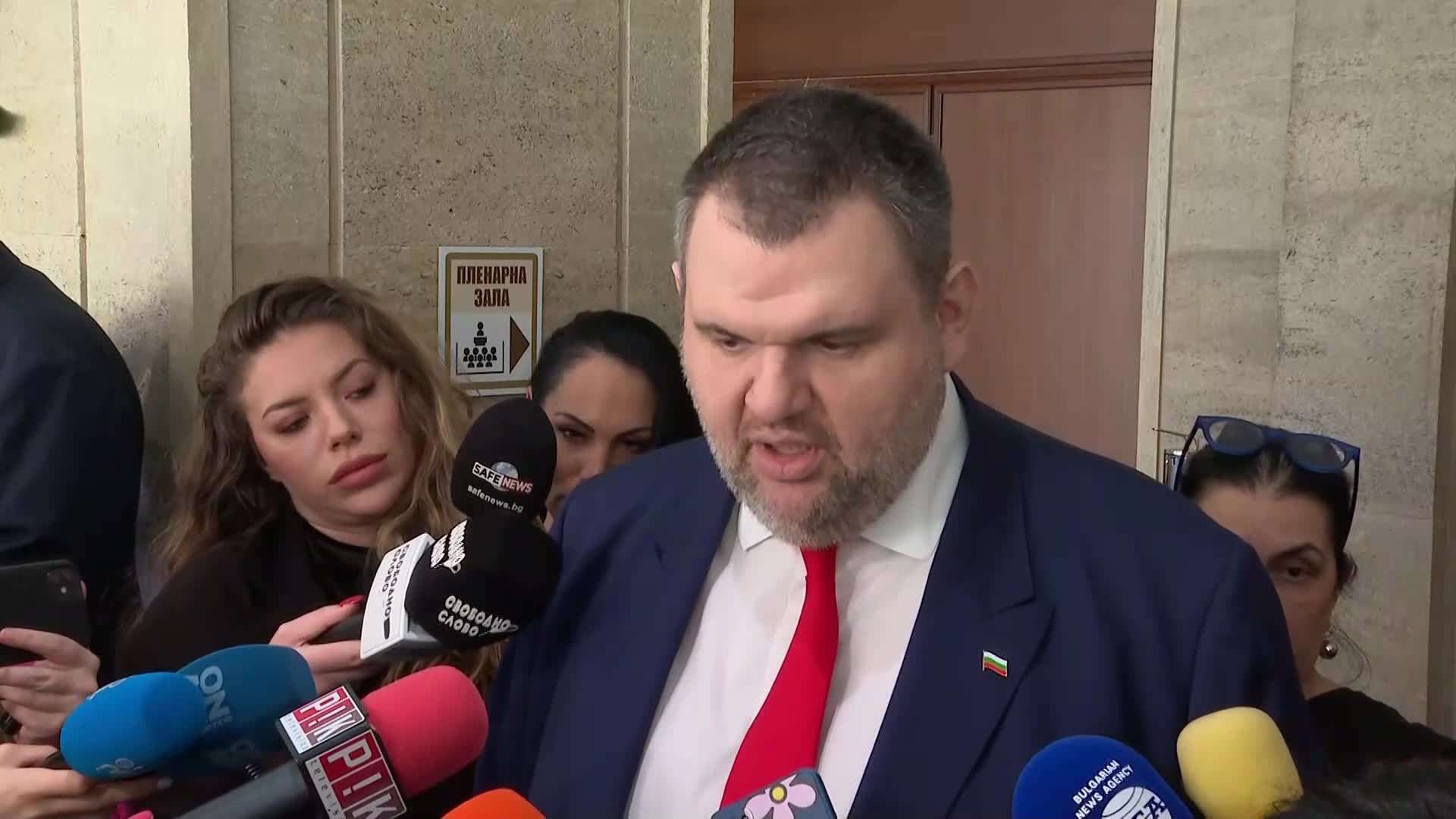 Пеевски: Андрей Цеков сам ме търсеше за срещи в кабинета ми