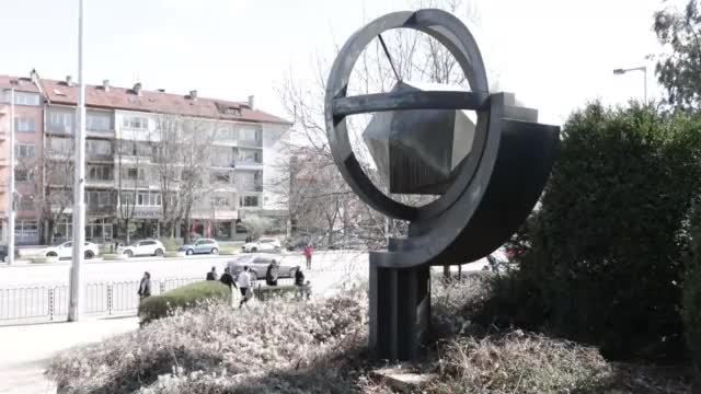 Сградата на музея „Земята и хората“ - първата у нас с противоземетръсни шайби