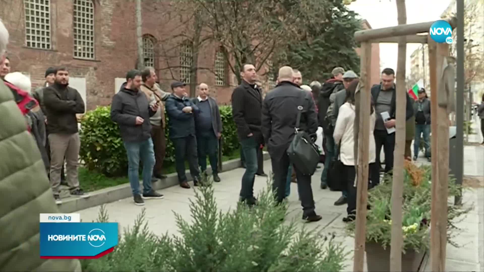 Кръщават алея и градинка до руското посолство „Героите на Украйна” и „Борис Немцов”